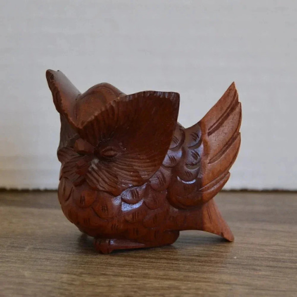 Hand Carved  Owl Decor - Picture 1 of 9